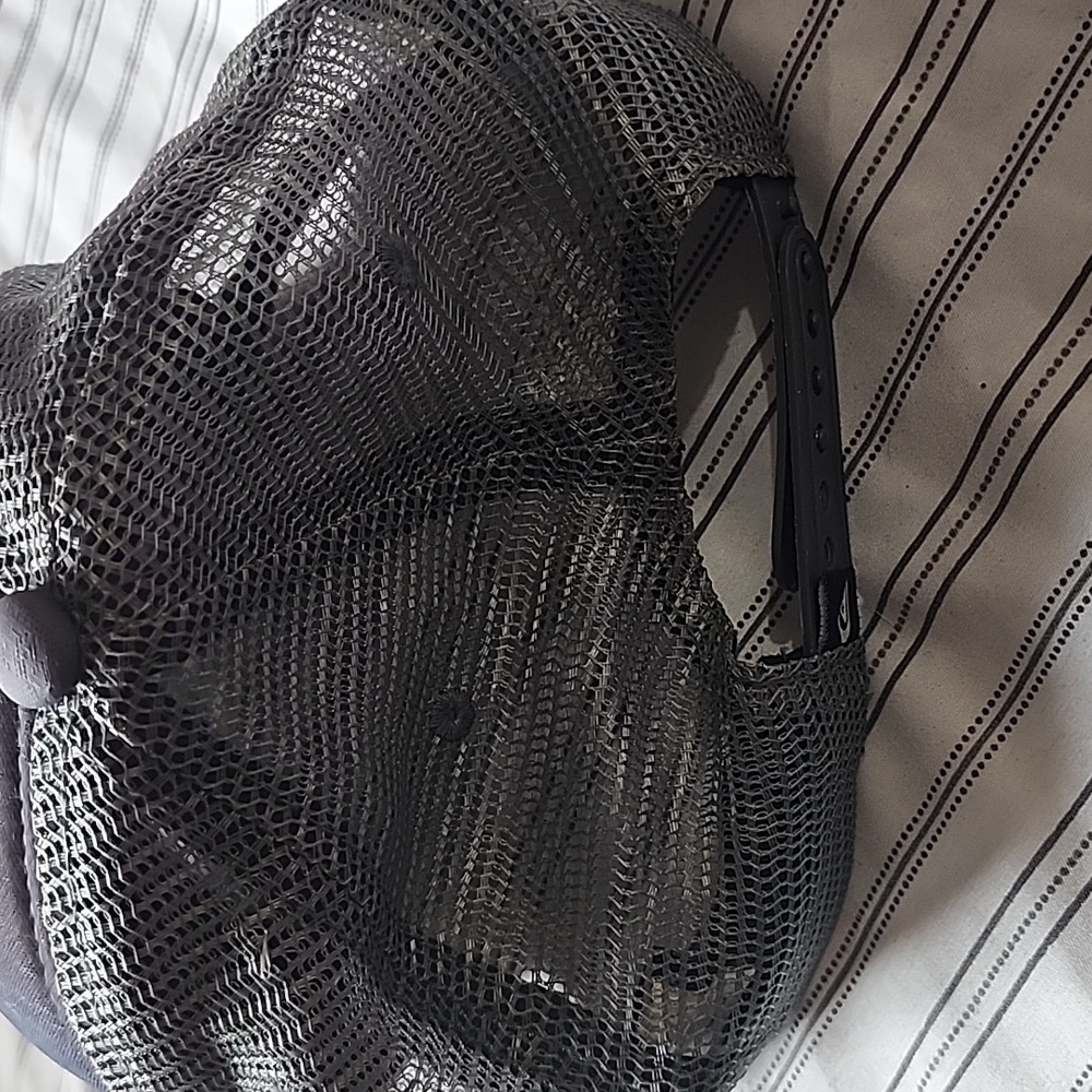 Quicksilver snapback - Picture 2 of 3